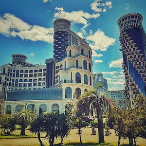 https://sea-towers-suite.batumihotels.net